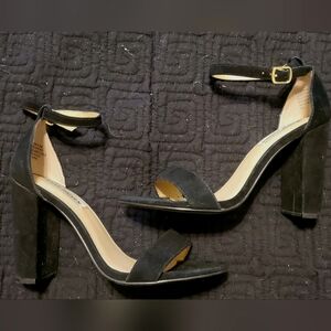 Steve Madden black suede heels